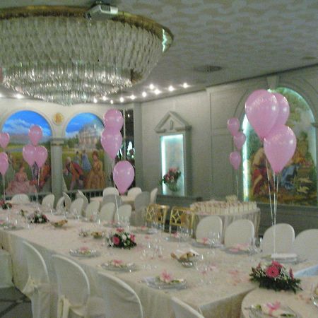 Hotel La Bussola Cittiglio ภายนอก รูปภาพ