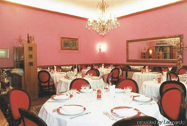Hotel La Bussola Cittiglio ภายนอก รูปภาพ